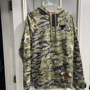 Under Armour Project Rock Veterans Day By Land Pull Over Hoodie M Loose NWT
